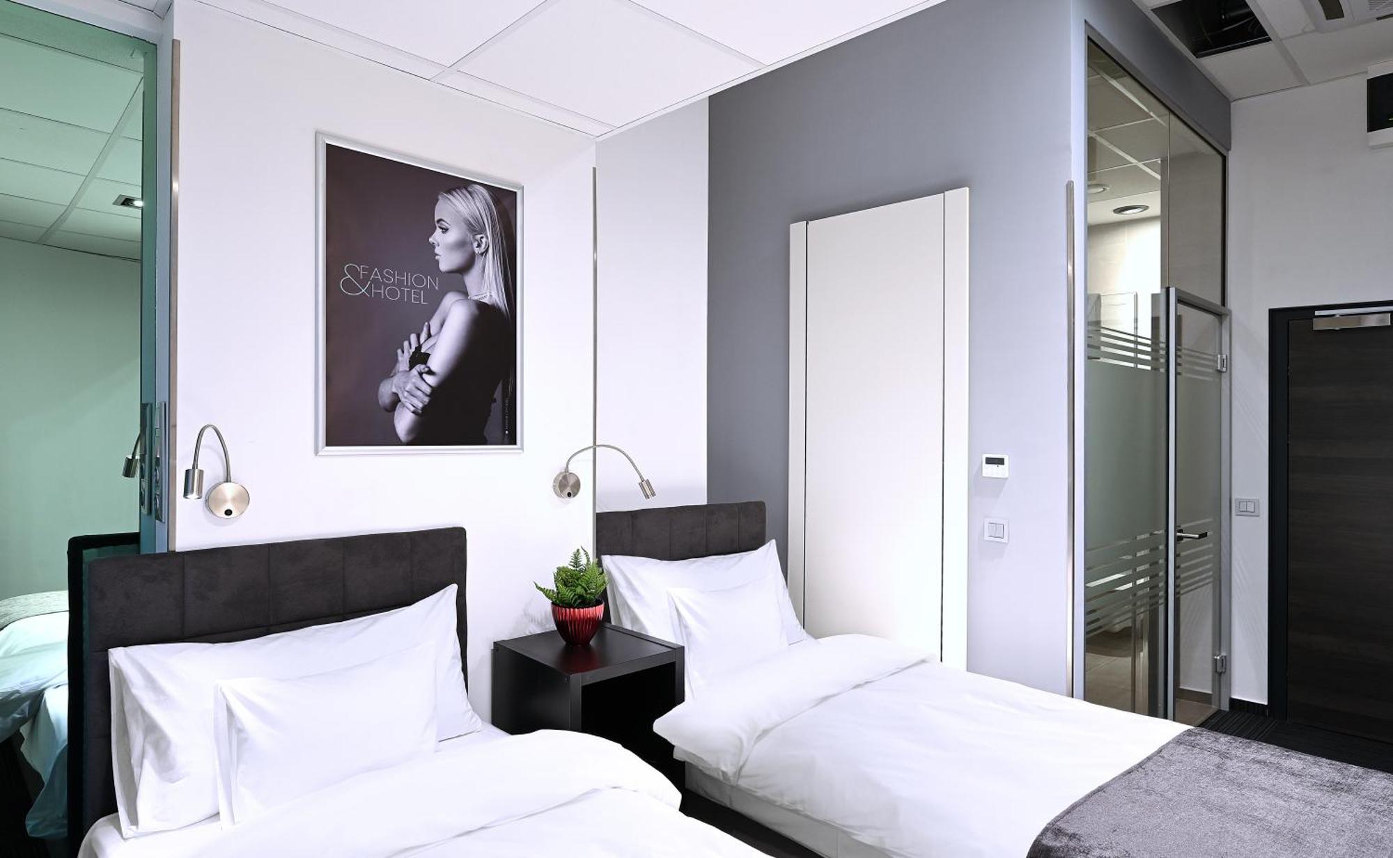 Fashion City Hotel Superior Budapest Bilik gambar
